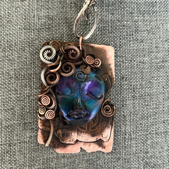 One of a kind goddess copper necklace - Picture 3 of 6